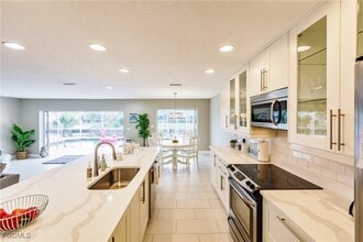 Building Photo - 1424 Windsor Ct