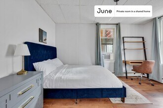 Building Photo - Room in Shared 3 bed/1 bath home