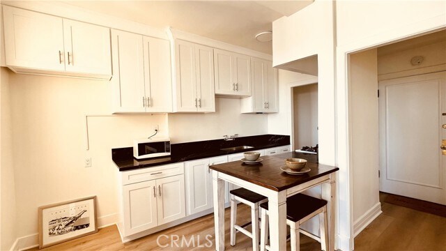Foto principal - 315 W 3rd St