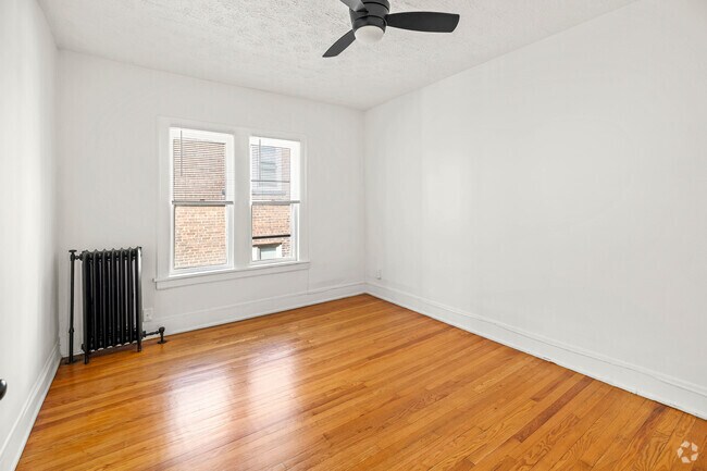 1 habitación, 1 baño - 950 pies cuadrados - Dormitorio - Lakeview