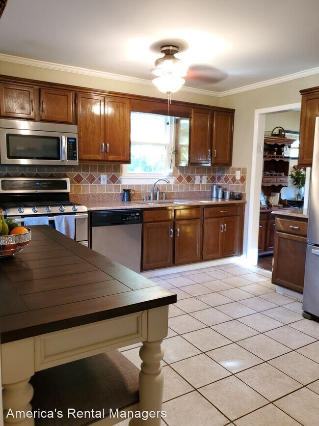 Building Photo - 3 br, 2 bath House - 3795 Glass Drive