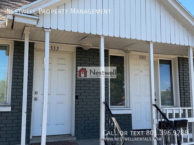Building Photo - 3002 Porter Ave