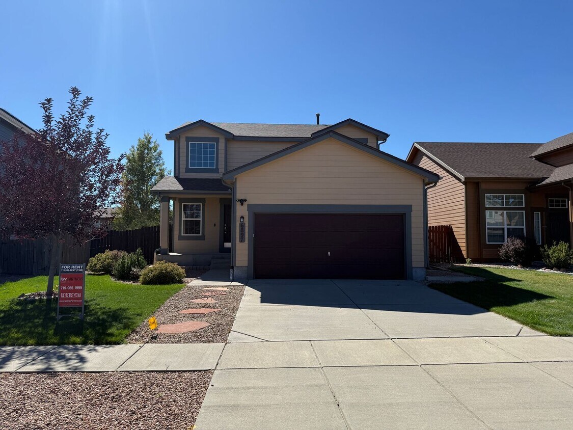 3 Bed, 3 Bath Home in Forrest Meadows! – M... - 3 Bed, 3 Bath Home in Forrest Meadows! – M...