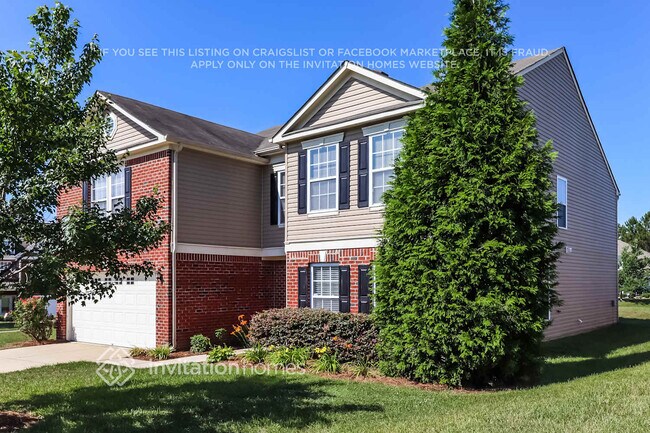 Foto del edificio - 113 Kendrick Farm Dr