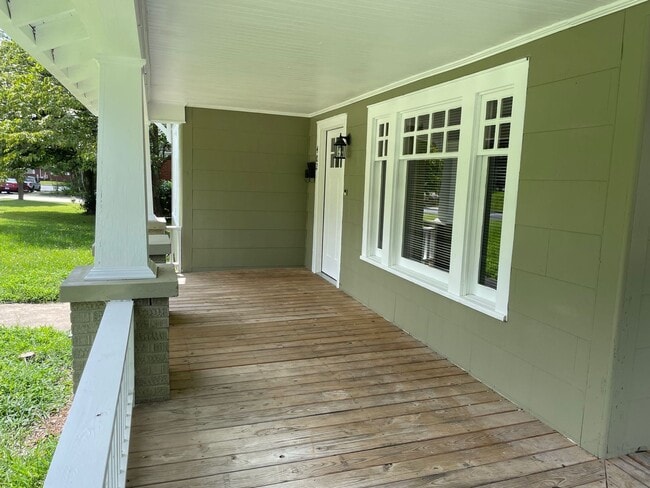 Building Photo - Beautiful 3 bed, 1 bath home located in As...