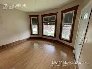Building Photo - 783 Chilver Rd