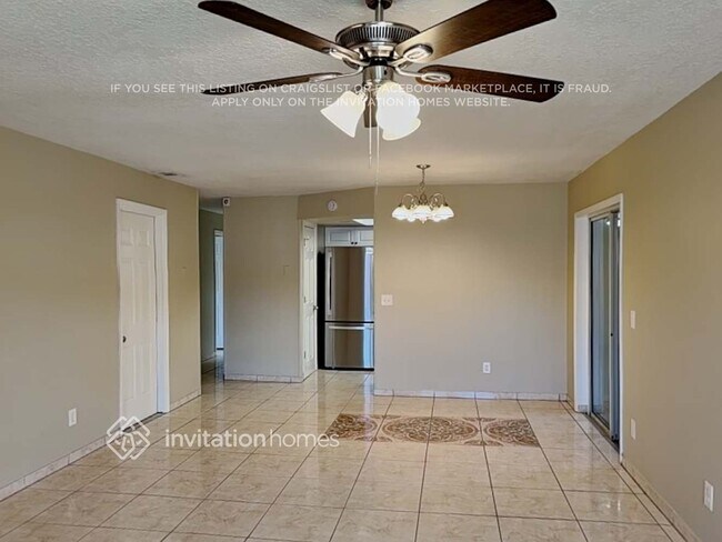 Foto del edificio - 1357 Boulder Dr
