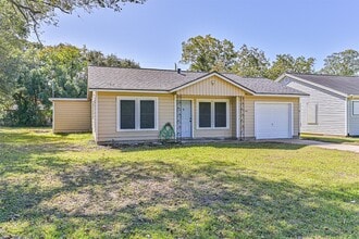 Building Photo - 1007 Plum St