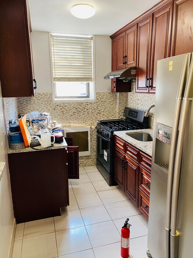 Primary Photo - 8385 116th St