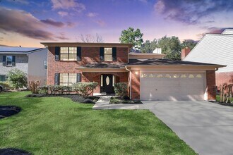 Building Photo - 7607 Plum Tree Forest Cir