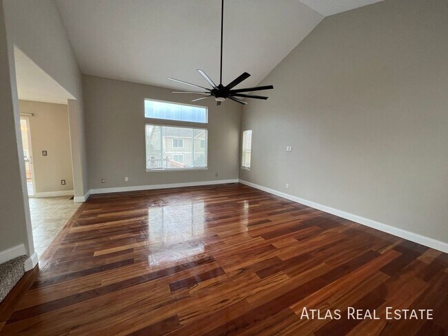 Foto del edificio - 4413 Centerville Dr