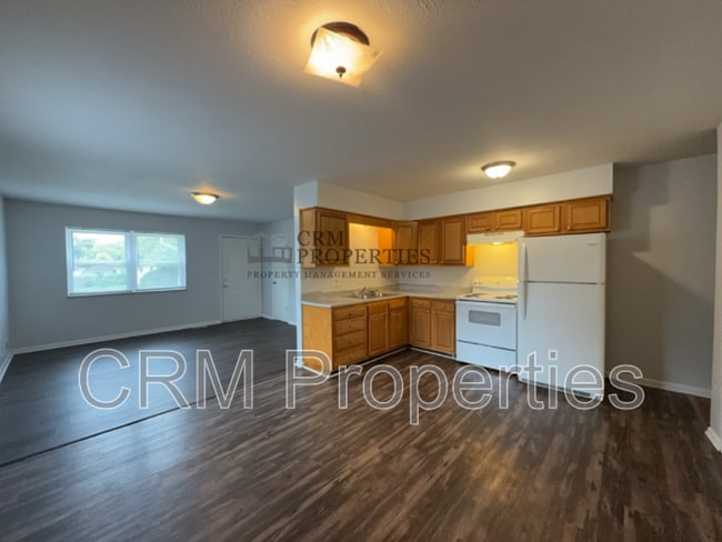 Building Photo - 1931 S Gala Dr