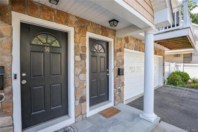 Building Photo - 4 Finney Ln