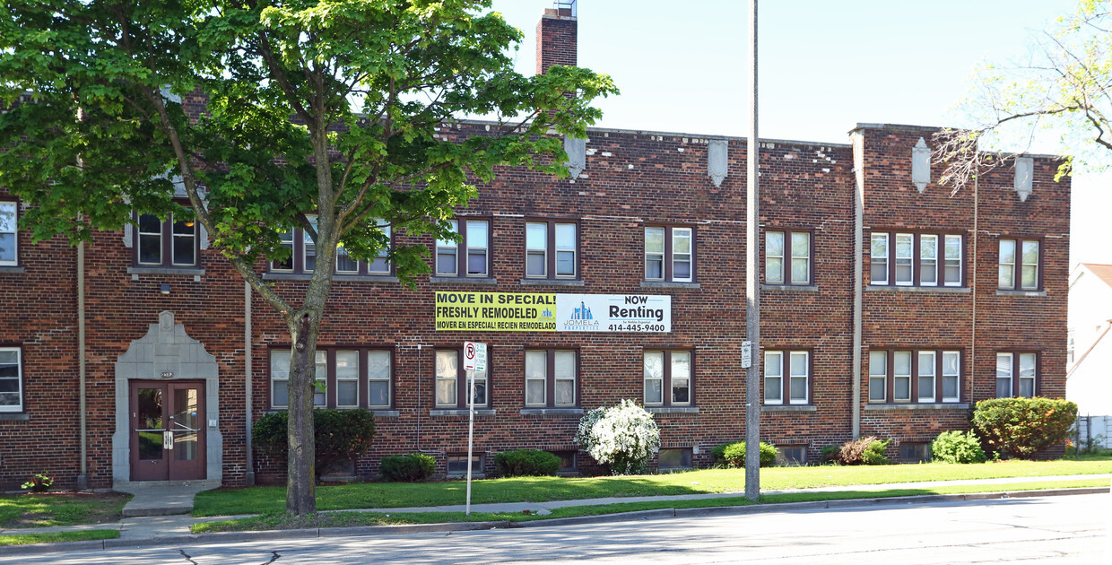 Building Photo - 2309 W National Ave