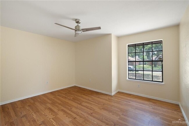 bed room1 - 3104 Goldcrest Ave