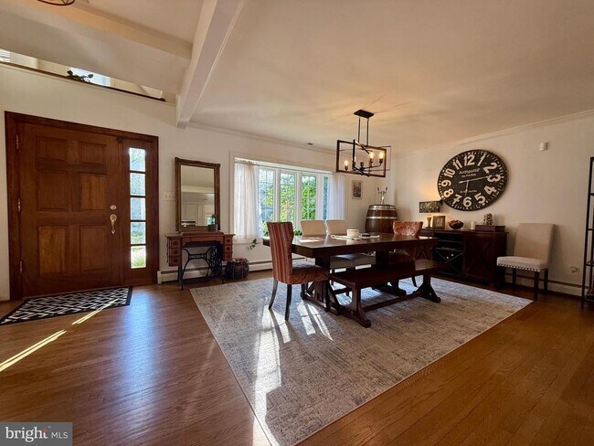 Foto del edificio - 2223 Great Falls St