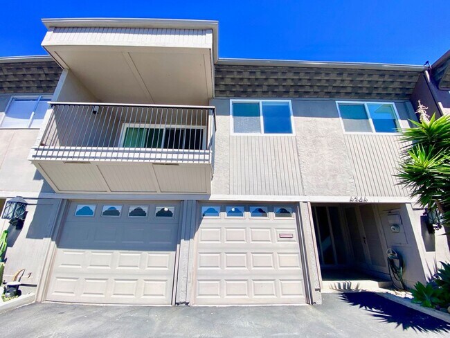 Building Photo - FOR RENT -  3 Bd/2 Ba 1,392 Sf In Friars Village Community, Townhome In San Diego Fashion Valley ...