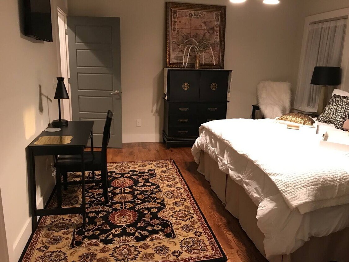 dormitorio de la planta baja - 3520 Park Ave