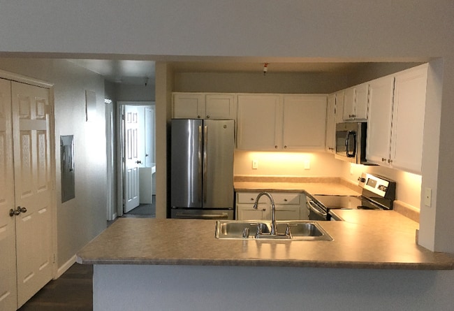 Building Photo - 200 Talus Way