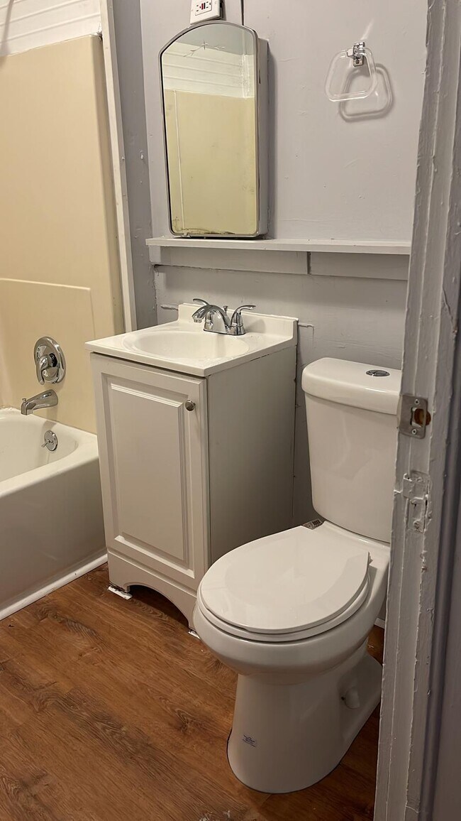 Foto del edificio - 129 N 11th St