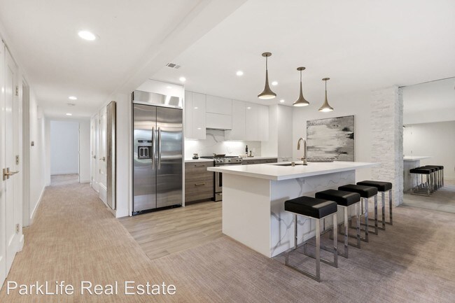 Building Photo - 1155 Star Park Cir