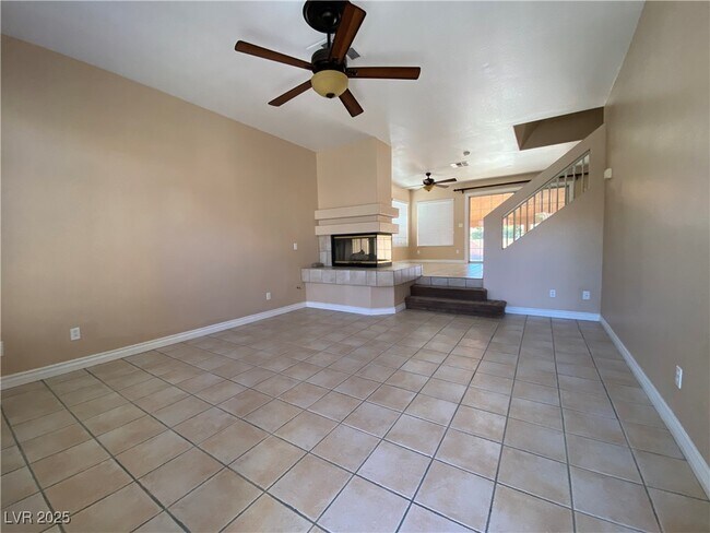 Foto del edificio - 2426 Antler Point Dr