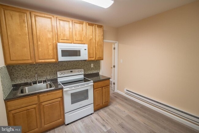 Photo - 6002 Master St Apartment