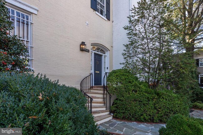 Foto del edificio - 3306 R St NW