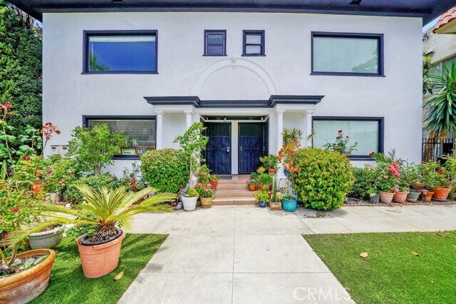 Primary Photo - 14 Esperanza Ave