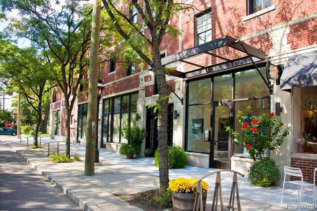 Building Photo - 1400 Van Dyke