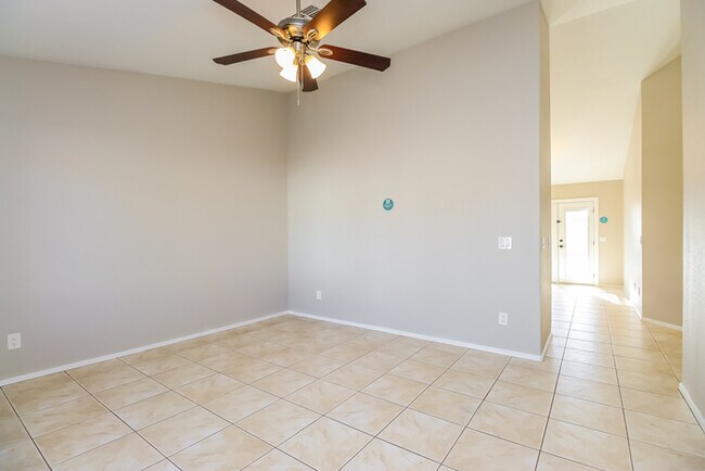 Foto del edificio - 6335 E Brown Rd