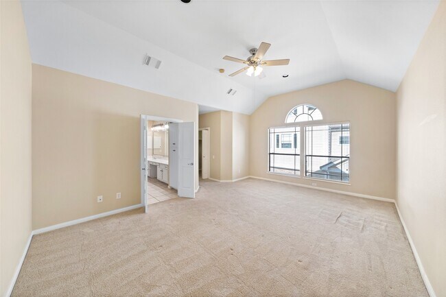 Foto del edificio - 2406 Calumet St