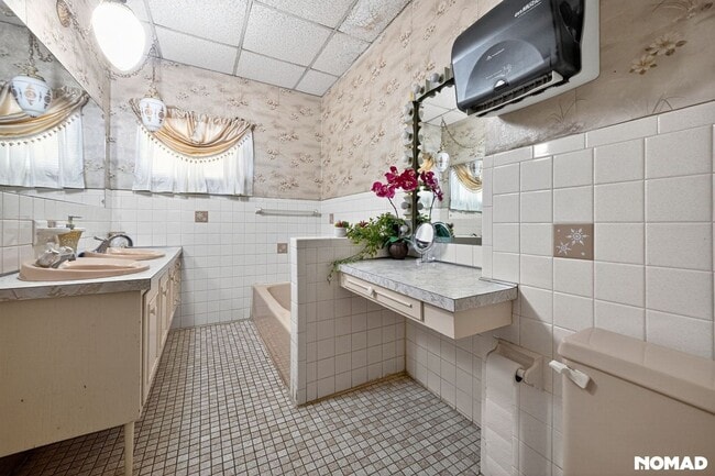 Foto del edificio - 38 Custer St