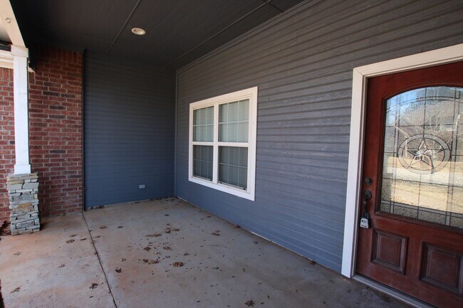 Foto del edificio - Stunning 4 Bed 3 Bath Home in WHISD!