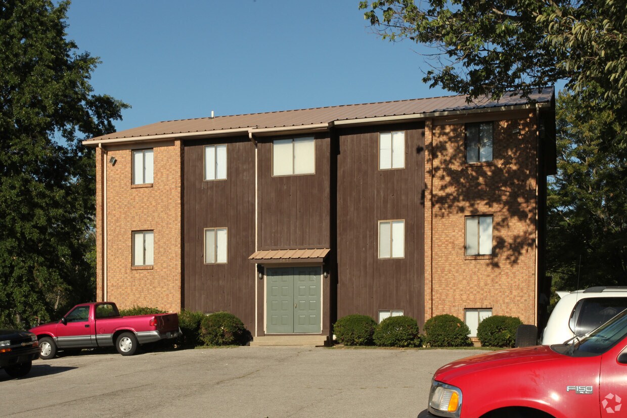 1477 In3 Hwy, Charlestown, IN 47111 Apartments in Charlestown, IN