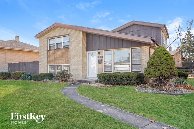 Building Photo - 10100 Lawrence Ct