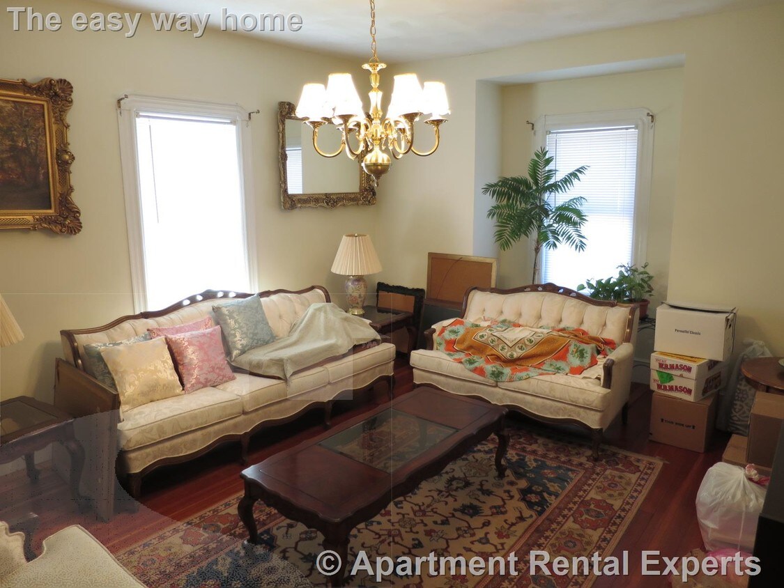 Foto principal - 63 Willowbrook Rd