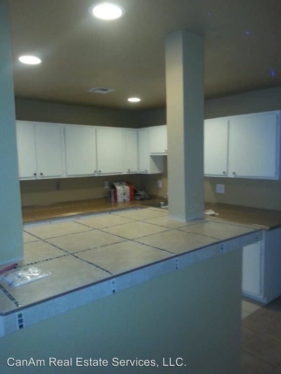 Building Photo - 6237 Yerba Ln