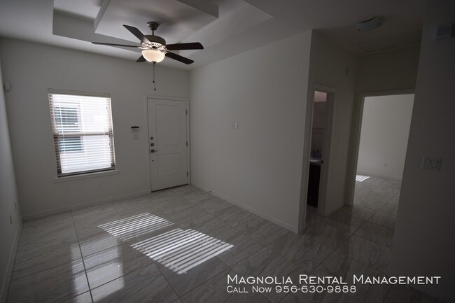Building Photo - Medical Ridge Apartments
