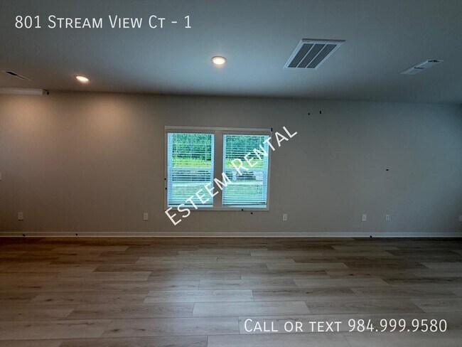 Foto del edificio - 801 Stream View Ct-1