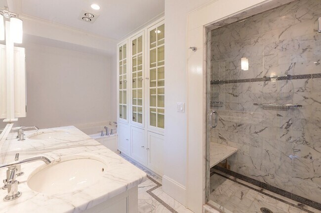 Foto del edificio - 56 Kirkland St