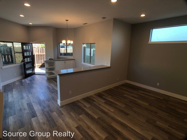 Foto del edificio - 2 br, 2 bath House - 5438 Adams Ave
