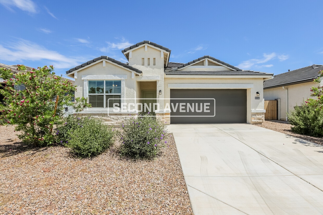 Foto principal - 18360 W Artemisa Ave