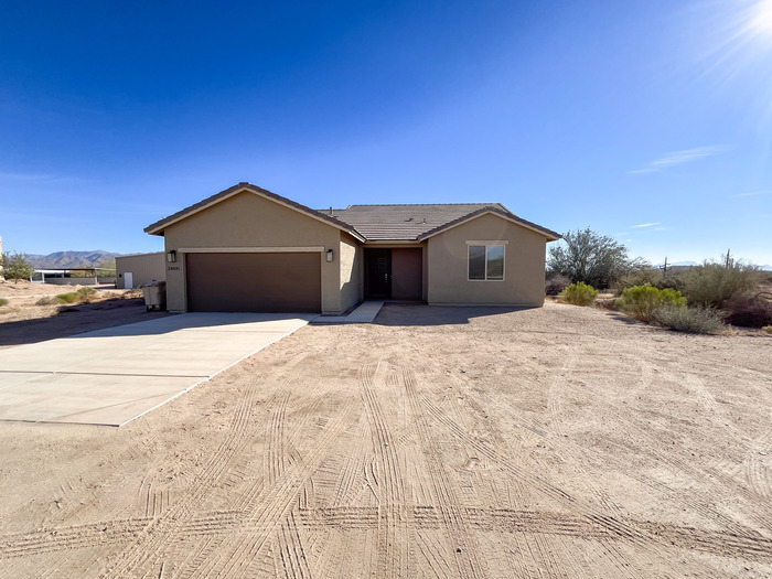 Primary Photo - 3Bed/2Bath House at N 168th St/E Rio Verde...