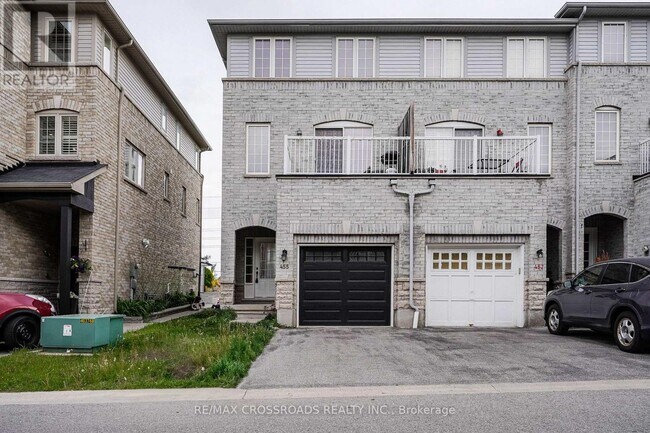 Building Photo - 455 Rossland Rd E