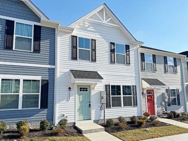 Stylish Townhome in TA School District! - Stylish Townhome in TA School District!