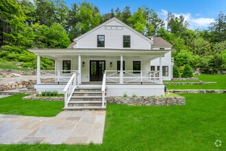 Building Photo - 153 Valley Forge Rd