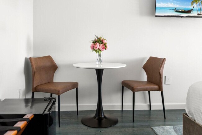 Foto del edificio - 1700 Alton Rd