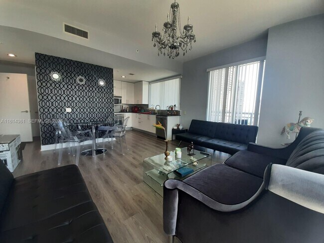 Foto del edificio - 60 SW 13th St