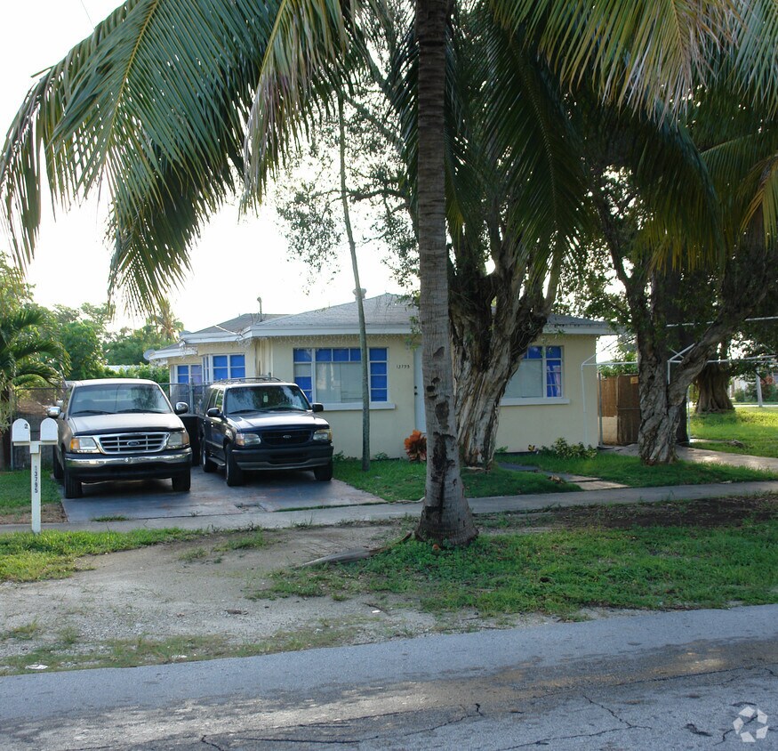 13795 Highlands Dr, Miami, FL 33181 13795 Highlands Dr Miami, FL